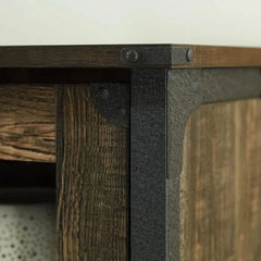 - Wooden Bazar
