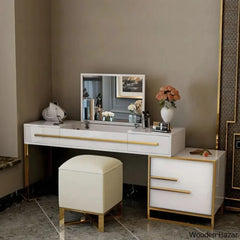 - Wooden Bazar