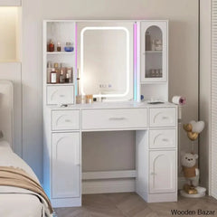 - Wooden Bazar