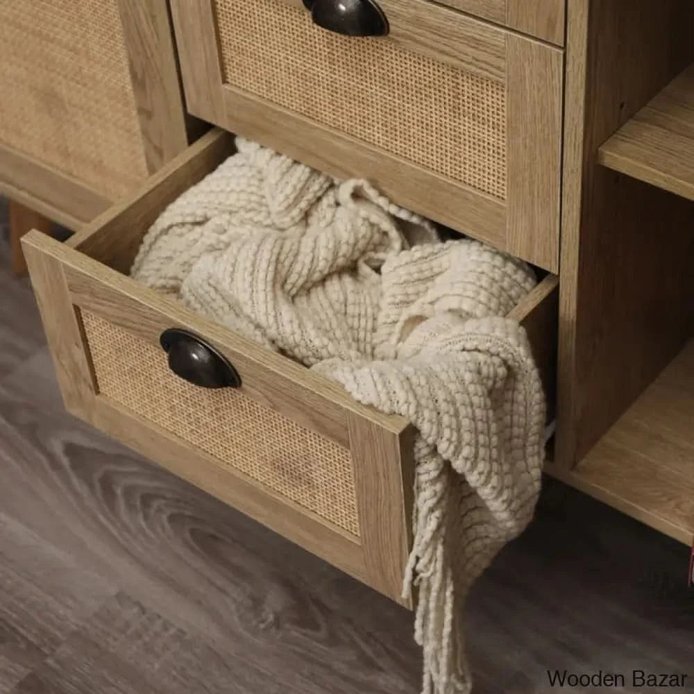 - Wooden Bazar