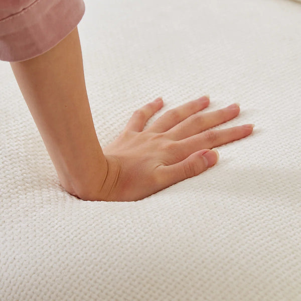 Hibikson 3-seater sofa with 2 pillows - Wooden Bazar