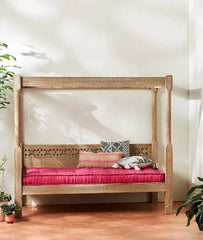  - Wooden Bazar