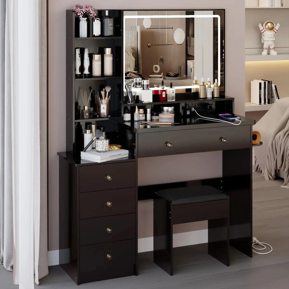  - Wooden Bazar