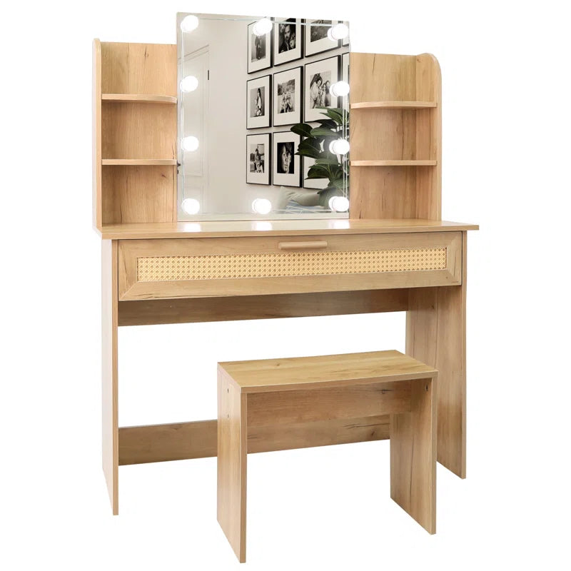  - Wooden Bazar