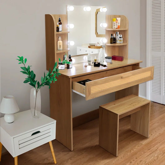  - Wooden Bazar