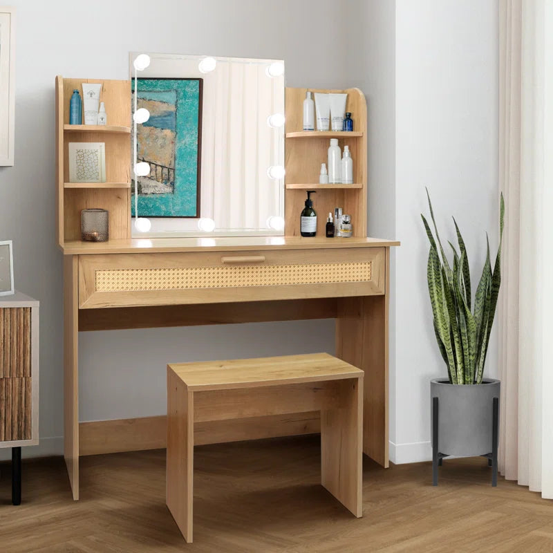  - Wooden Bazar