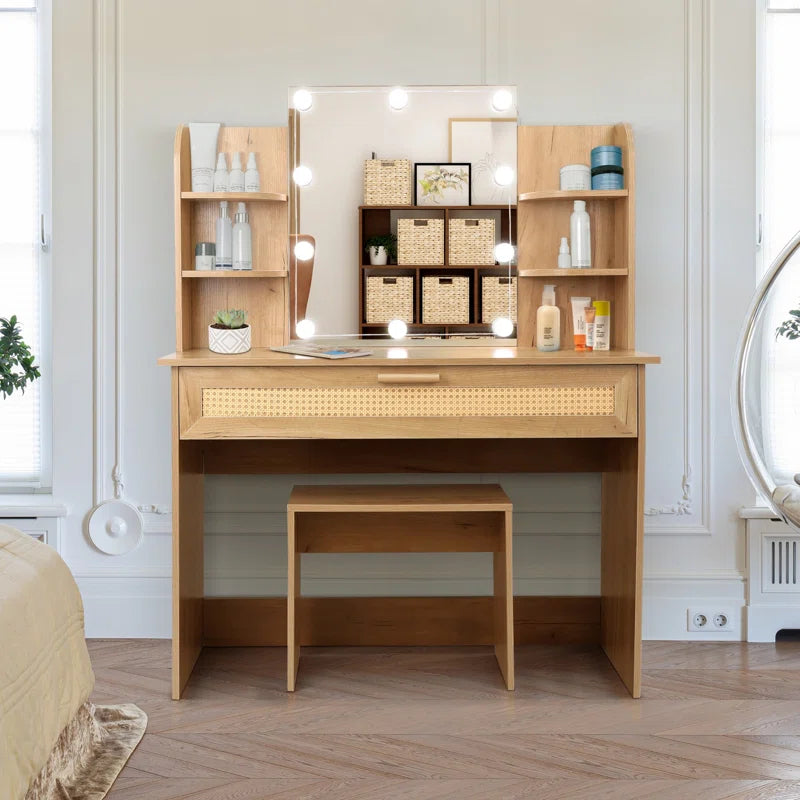  - Wooden Bazar