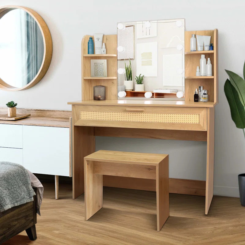  - Wooden Bazar