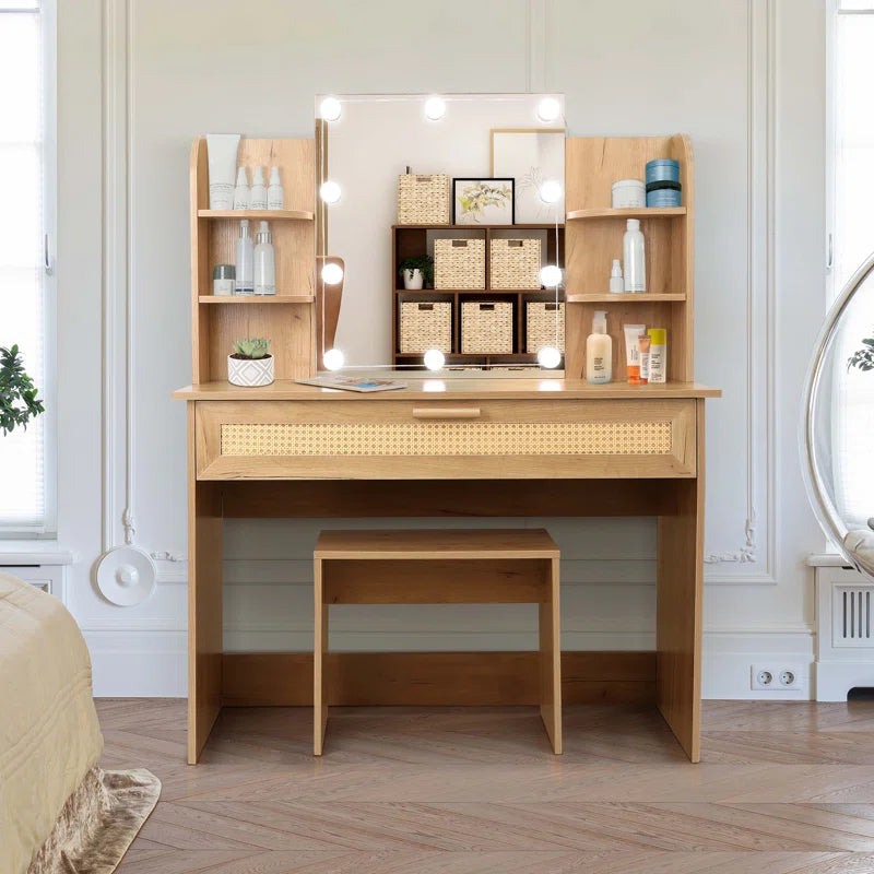  - Wooden Bazar