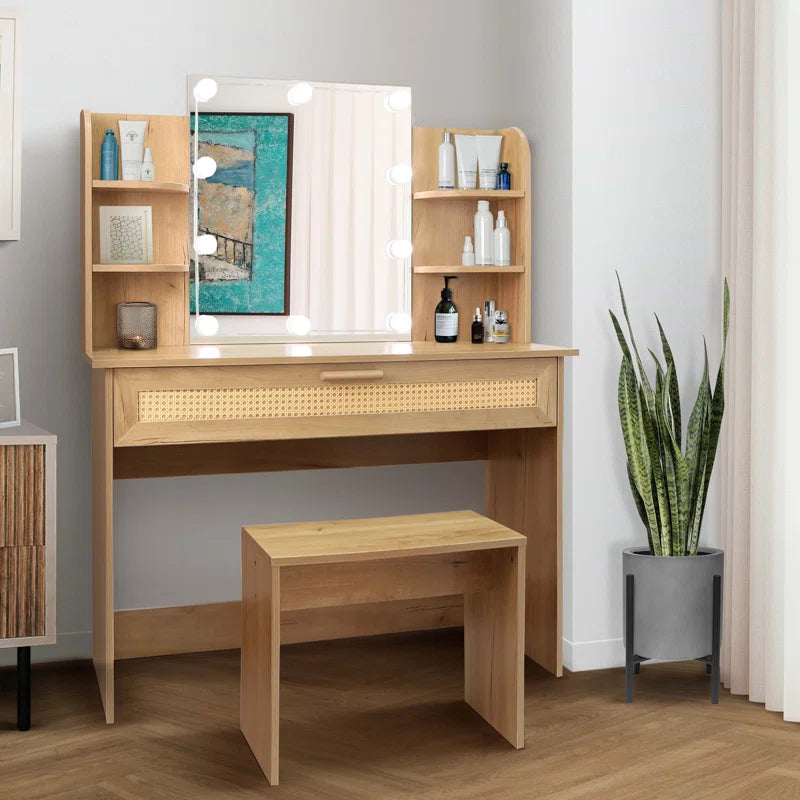  - Wooden Bazar