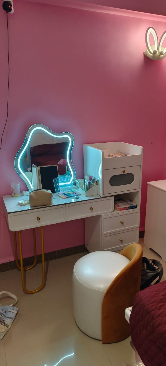 Ocila Vanity Dressing Table with mirror & stool