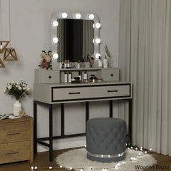  - Wooden Bazar