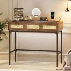 - Wooden Bazar