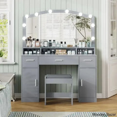  - Wooden Bazar