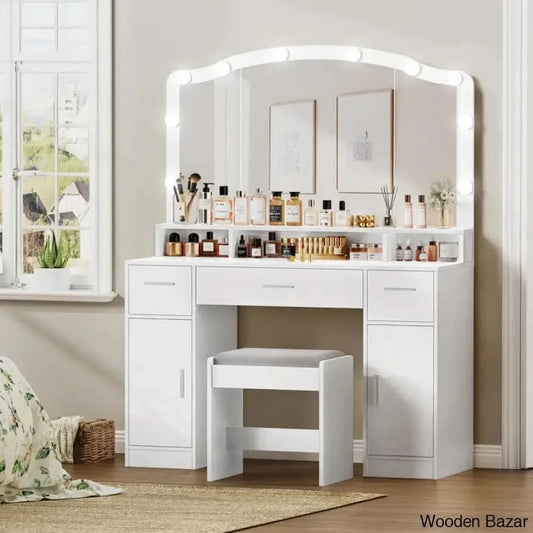  - Wooden Bazar