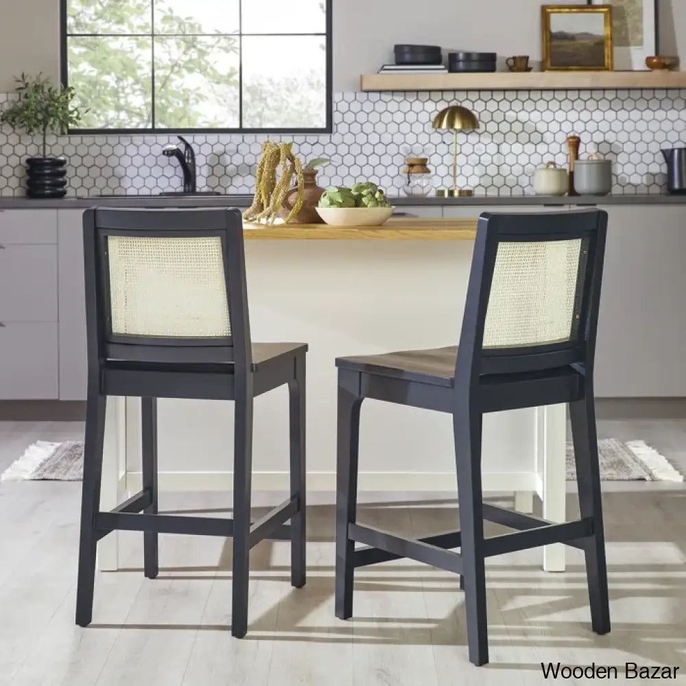 Beckwitho Swivel 24’’ Solid Wood Counter And Bar Stool (Set Of 2)