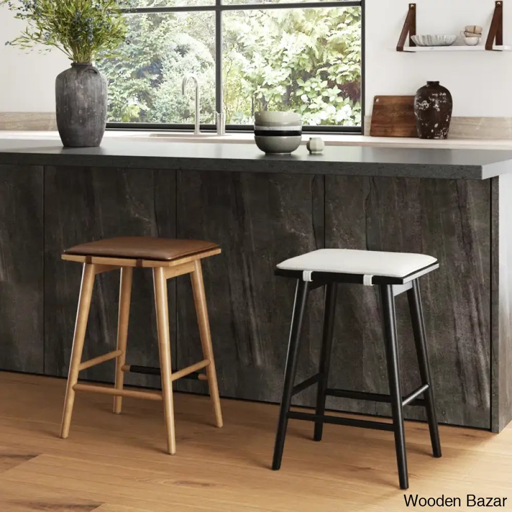 Bryseidaz Swivel Solid Wood 24’’ Counter And Bar Stool