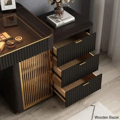  - Wooden Bazar