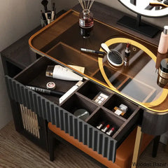  - Wooden Bazar