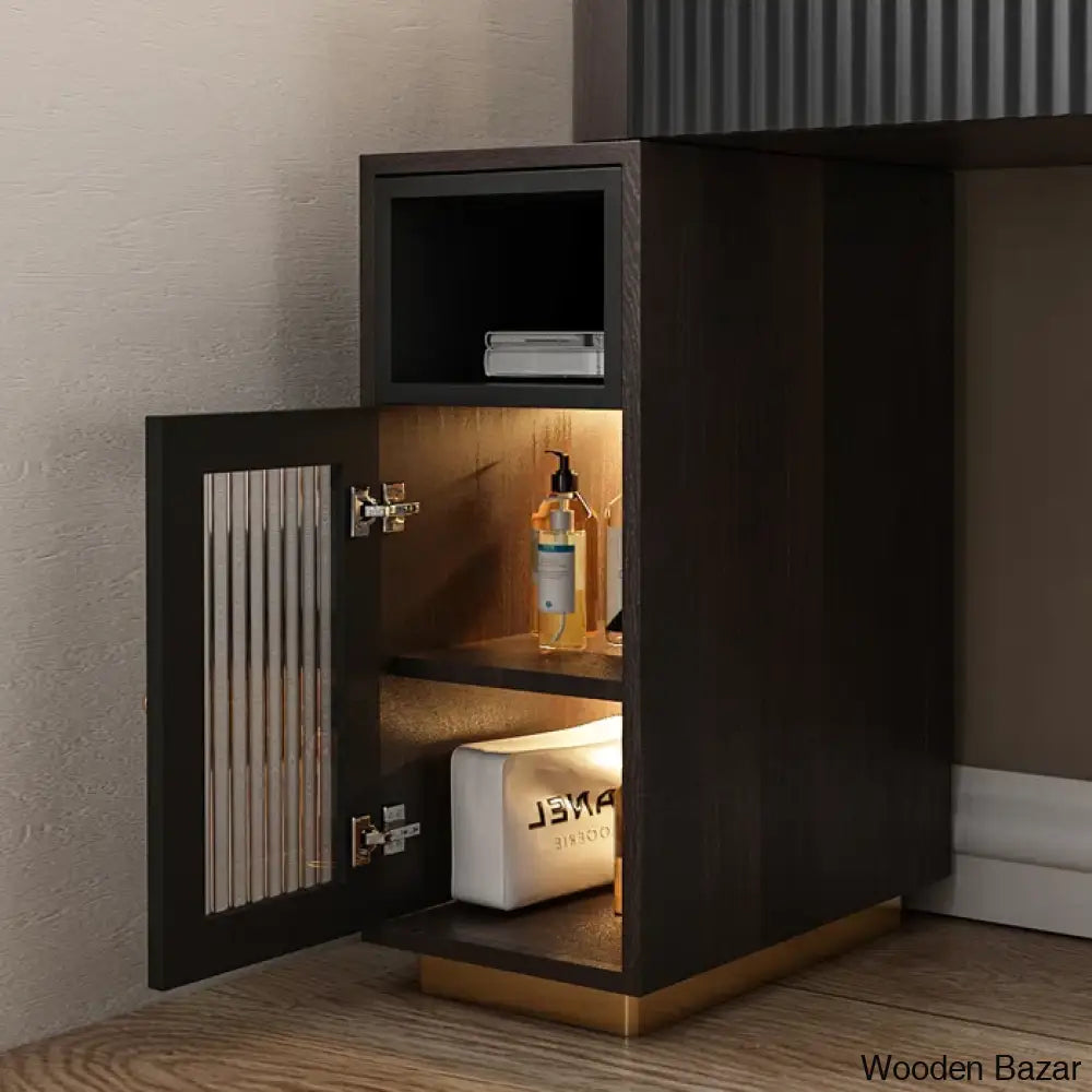  - Wooden Bazar