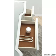  - Wooden Bazar