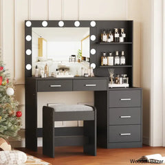  - Wooden Bazar