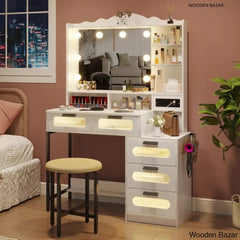  - Wooden Bazar