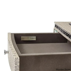  - Wooden Bazar