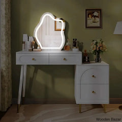  - Wooden Bazar