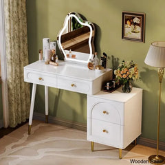  - Wooden Bazar
