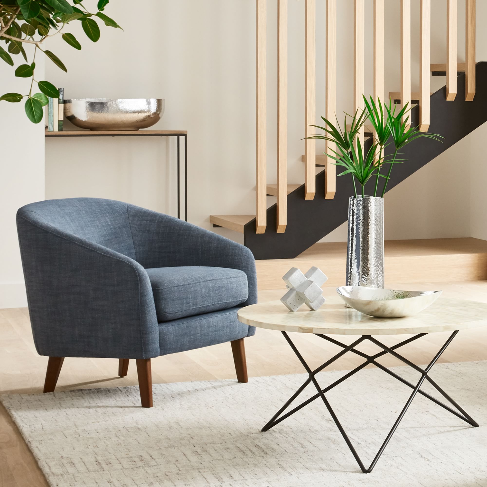 Eonel Modern Armchair - Wooden Bazar