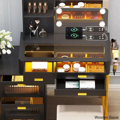  - Wooden Bazar