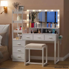  - Wooden Bazar