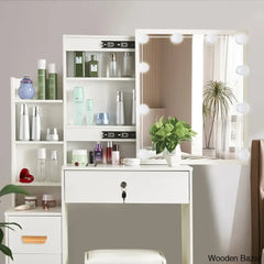  - Wooden Bazar