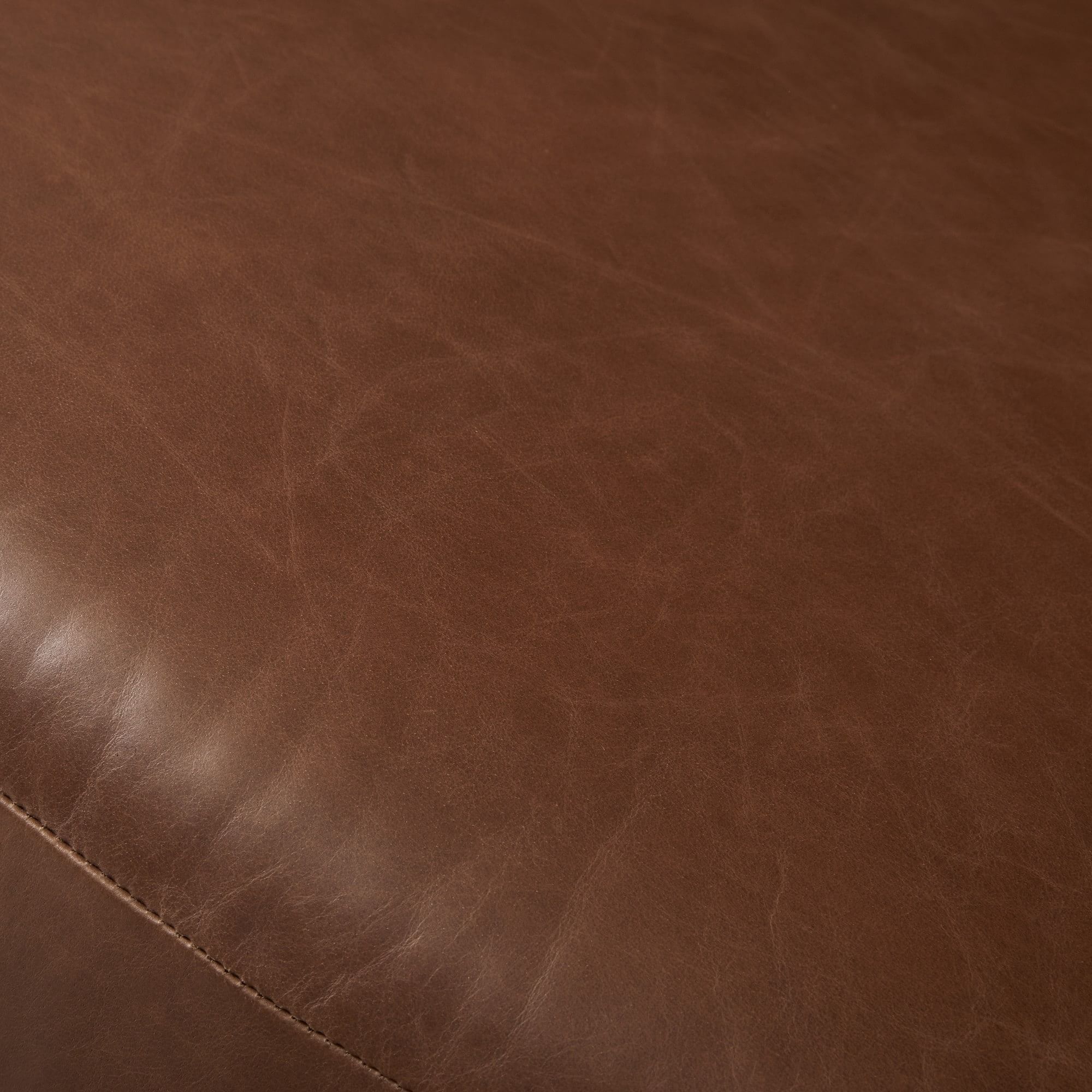 Aintex Leather chair in metal Legs - Wooden Bazar