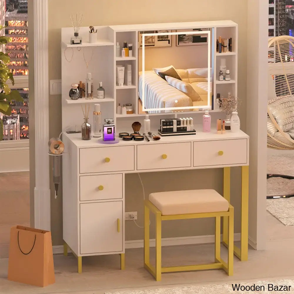  - Wooden Bazar