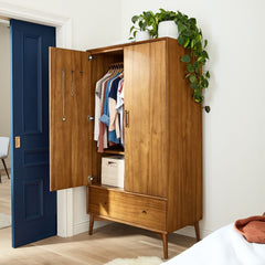  - Wooden Bazar