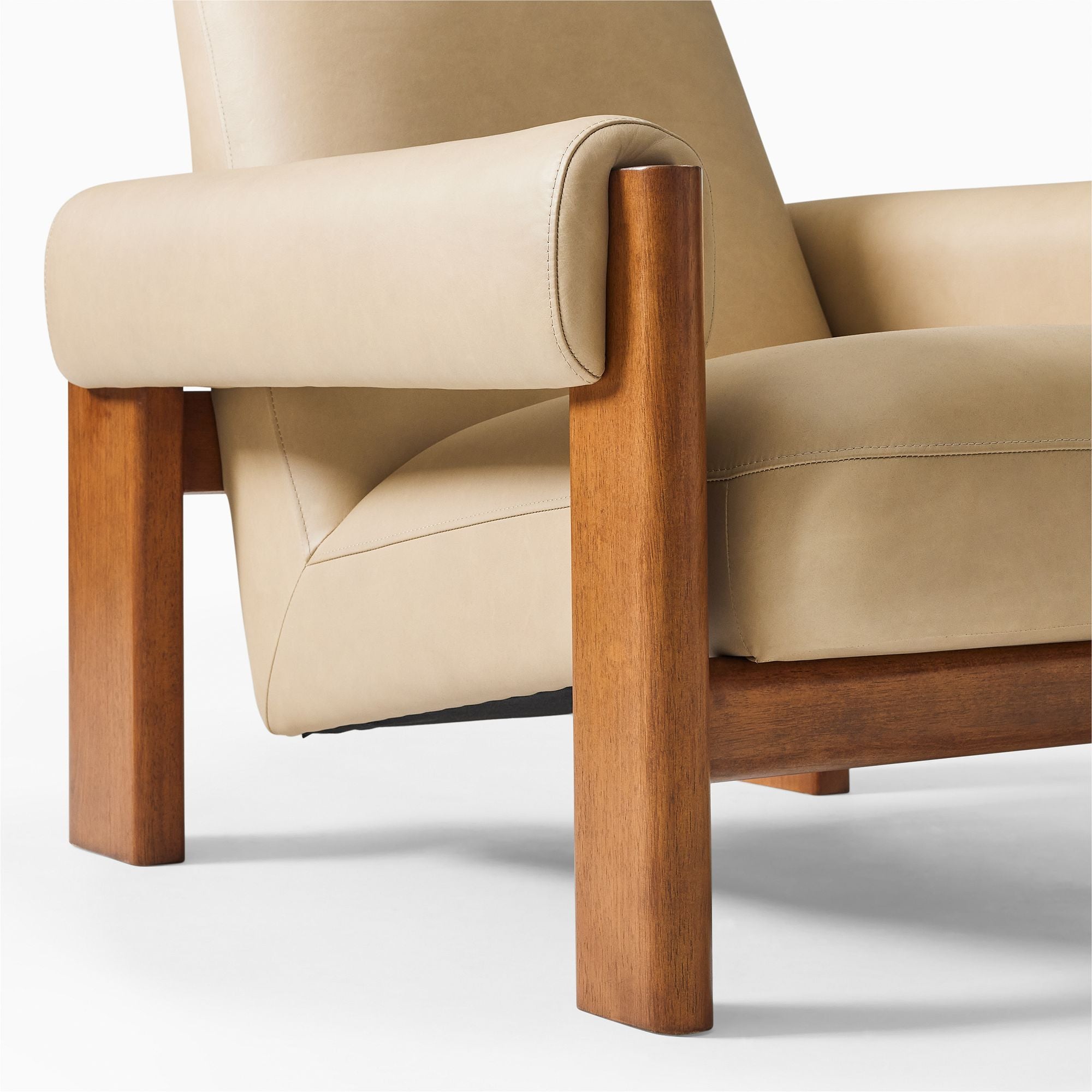 Karnial Leather Chair - Wooden Bazar