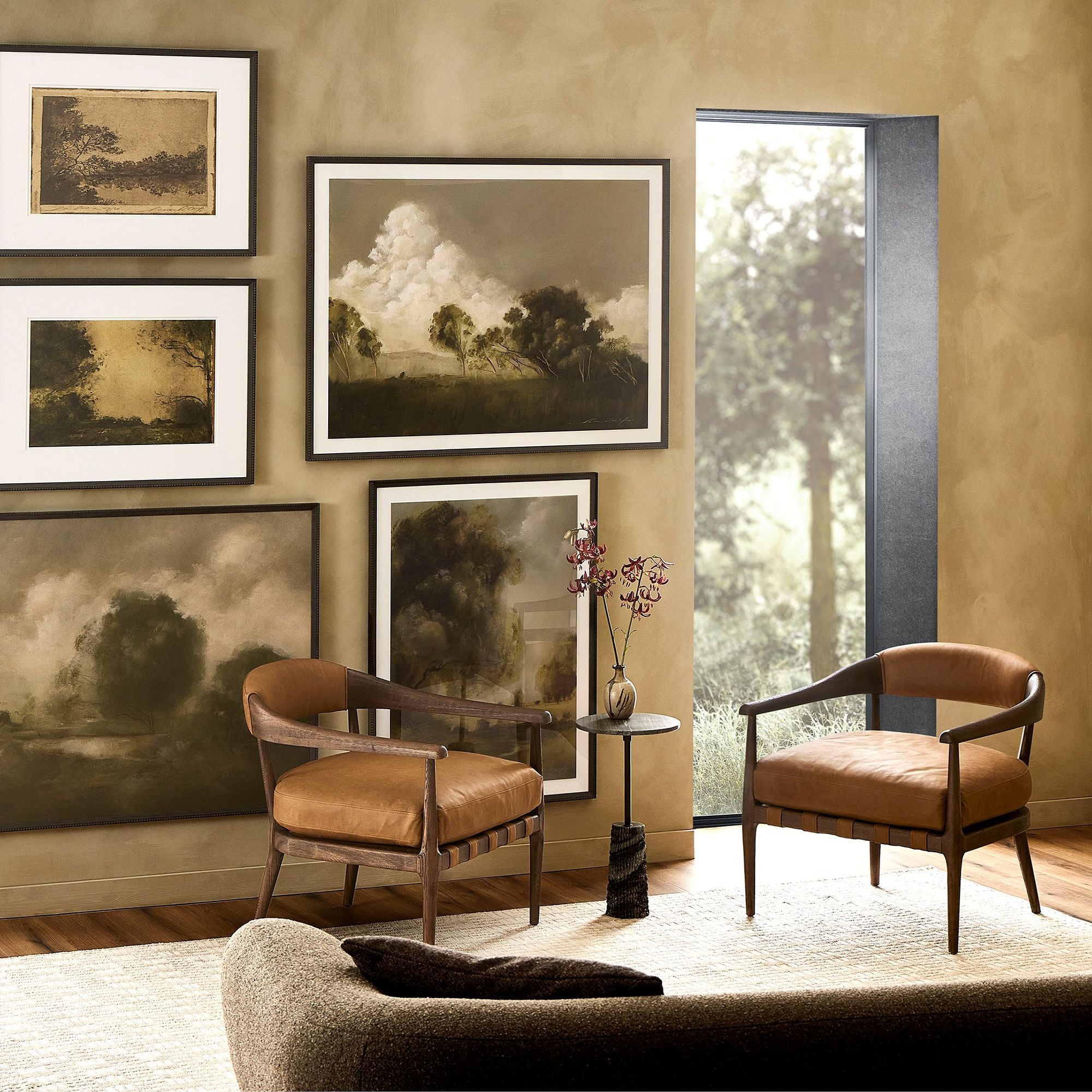 Qavilian Leather Chair - Wooden bazar
