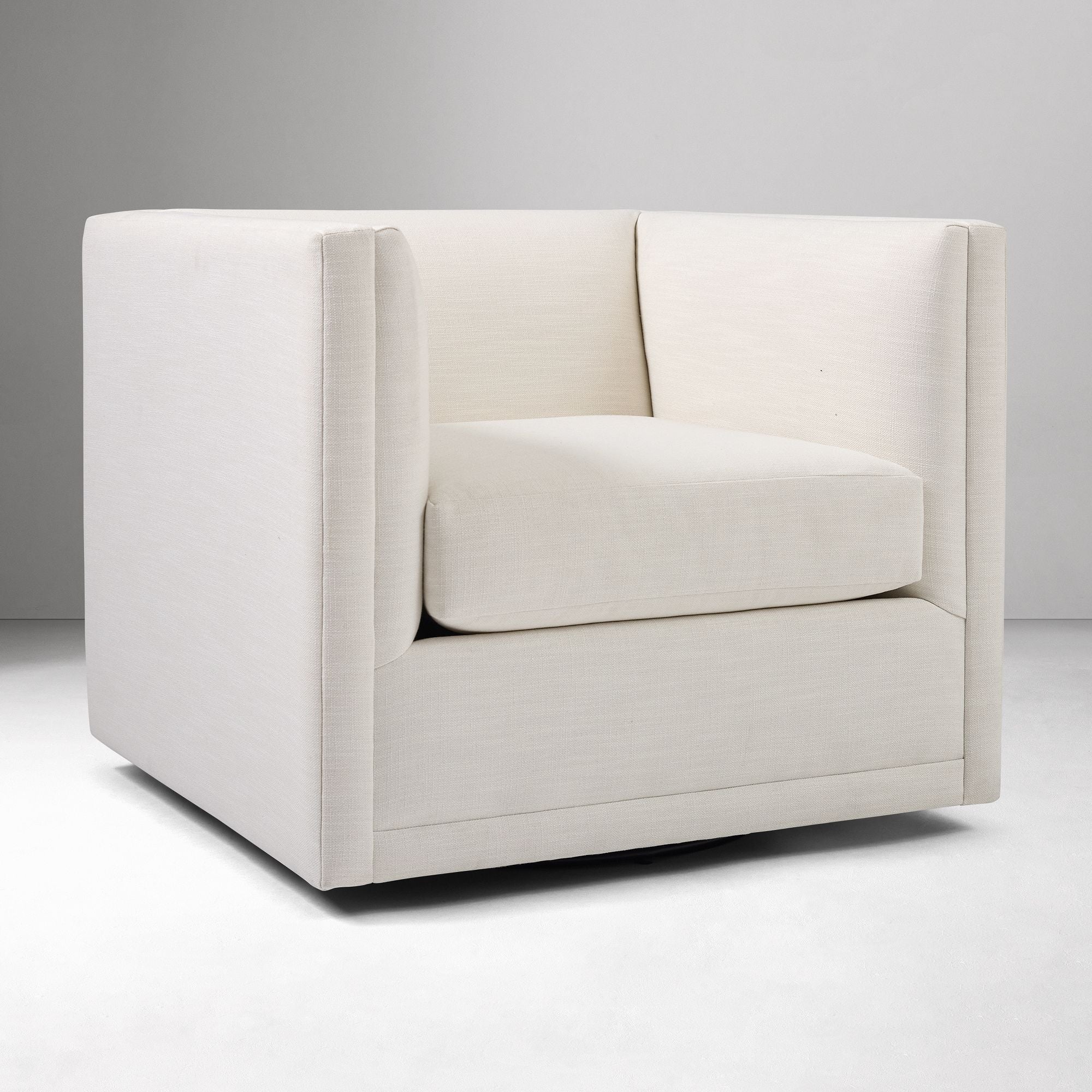 Chainix  Swivel Chair - Wooden Bazar