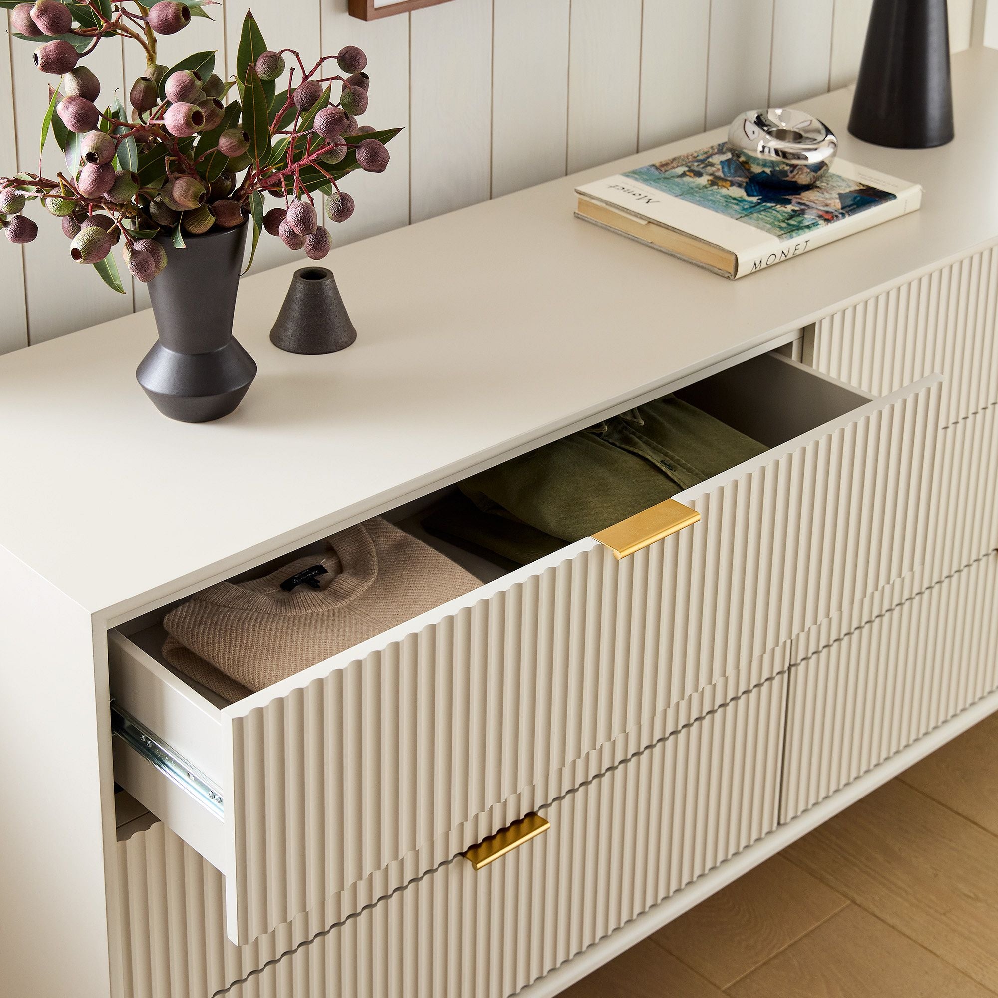 Laexter Wide 6-Drawer Dresser - Wooden bazar