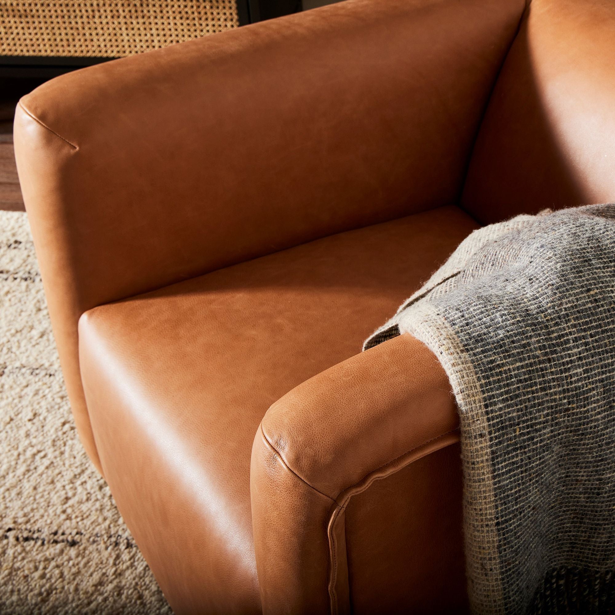Aqaan Leather Swivel Chair - Wooden bazar