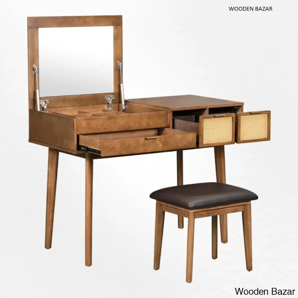  - Wooden Bazar