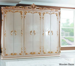  - Wooden Bazar