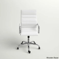  executive chair in train 