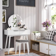 - Wooden Bazar