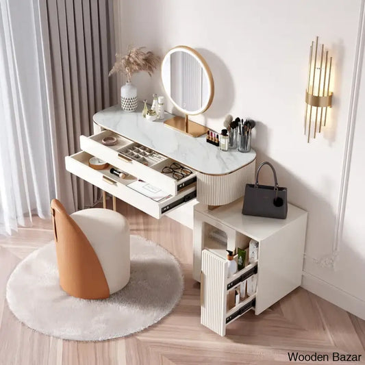 - Wooden Bazar