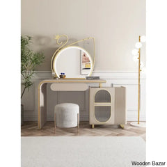  - Wooden Bazar