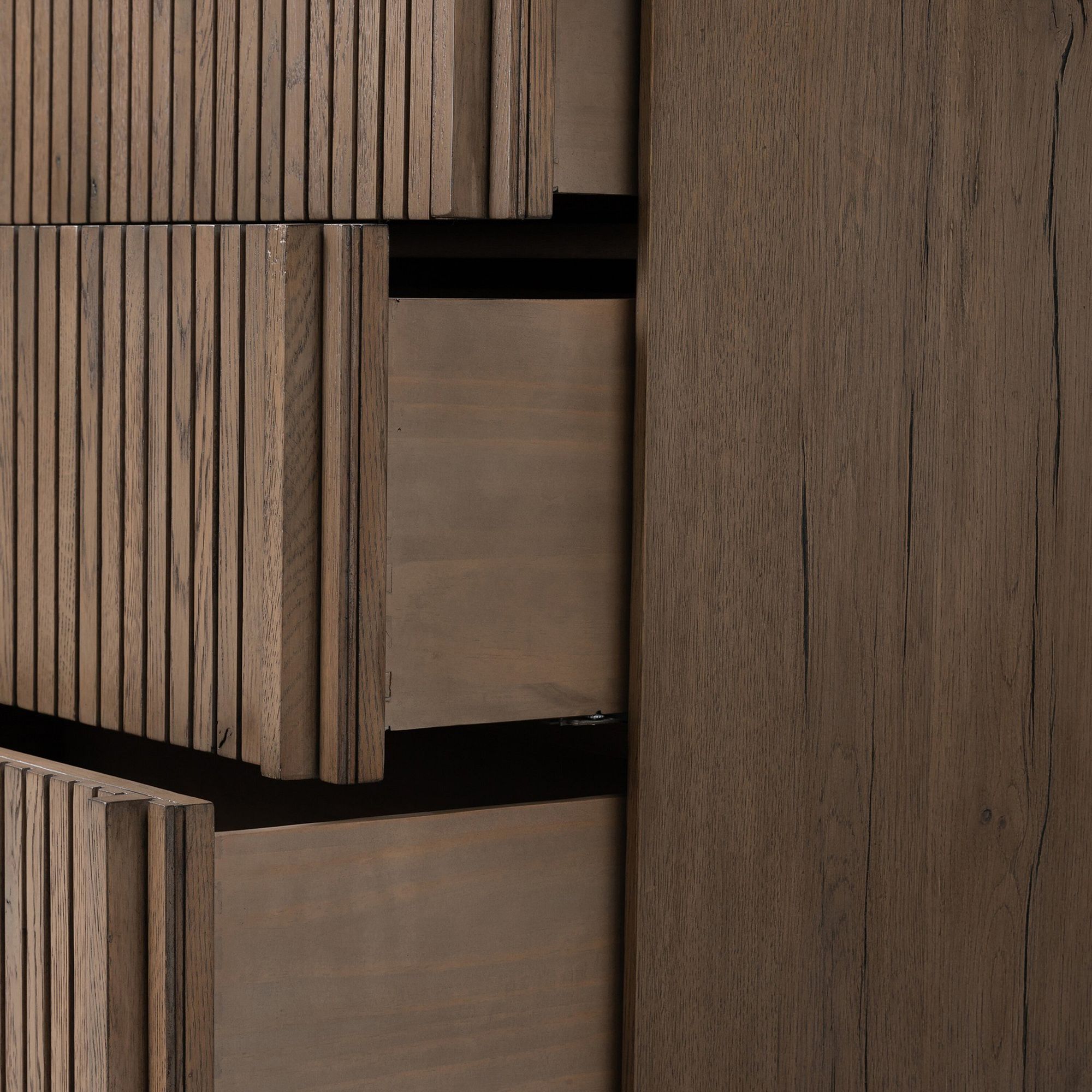  - Wooden Bazar